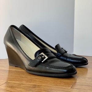 Vintage Ann Taylor Black Wedge Loafers